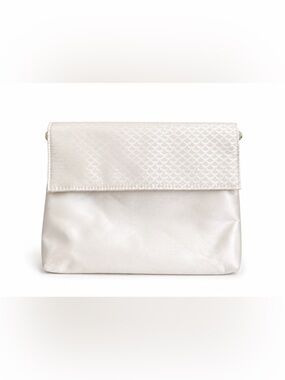 Bvlgari Emirates Ivory Mini Clutch NWOT Bag Cosmetic Pouch Y2K Gold Hardware LUX